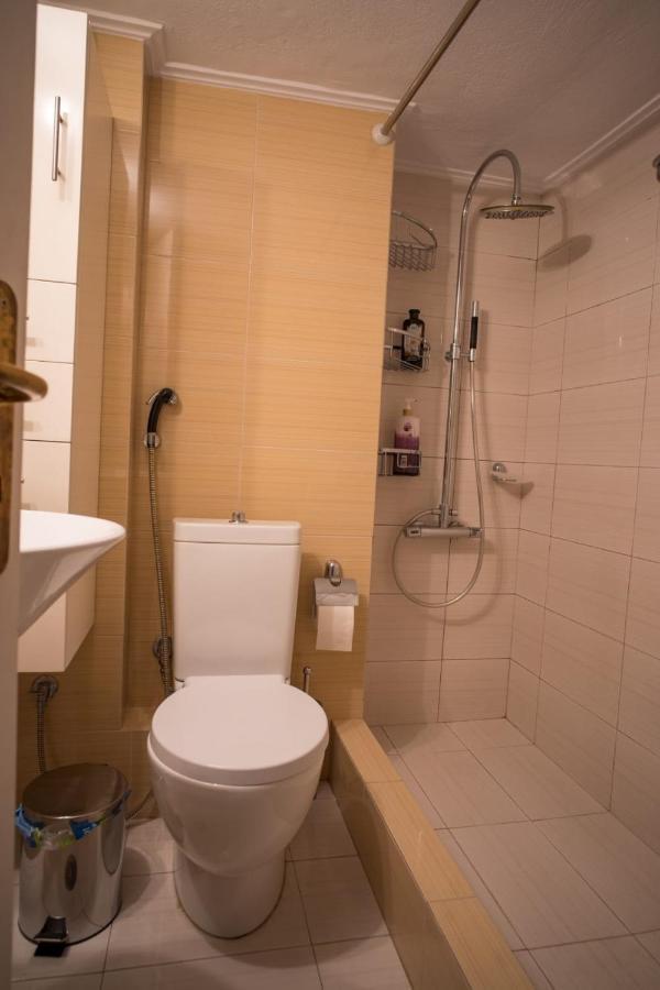 It Is A Pleasant, Modern, Functional House! Appartement Piraeus Buitenkant foto
